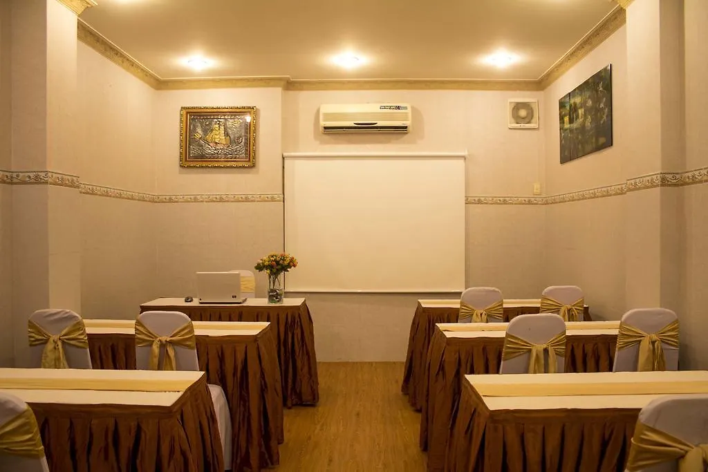 Blue Wind Hotel Ho Chi Minh City 2*,